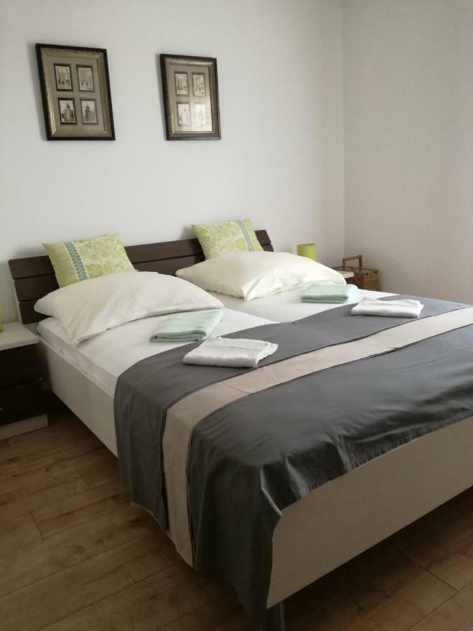 Apartment Juric Trogir Exterior photo